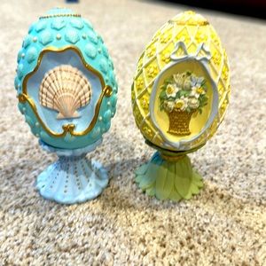 2 Avon collectible, seasons, treasures, eggs